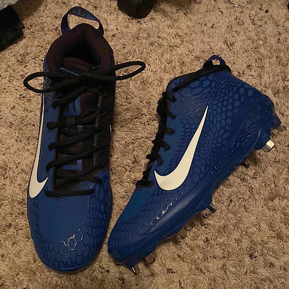 Nike Force Zoom Trout 5's -Size 10.5